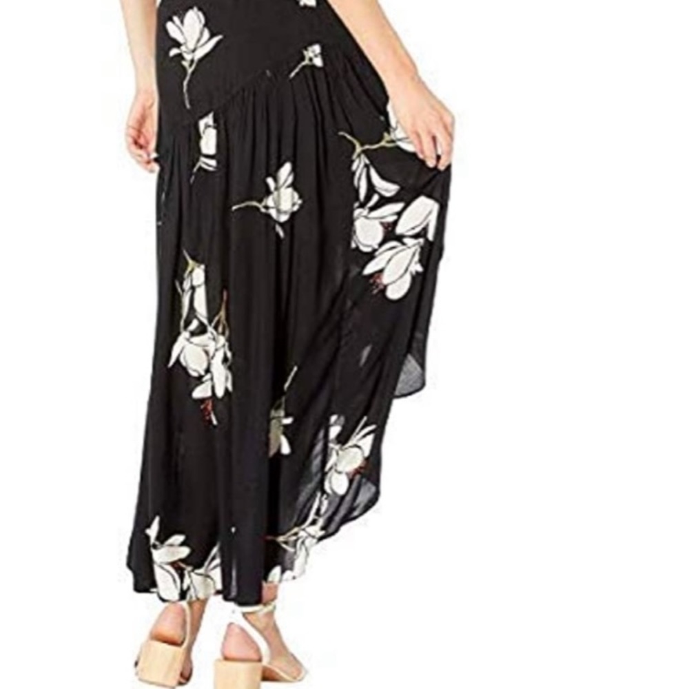 FREE PEOPLE, She’s a Waterfall, Maxi Floral Dress - Picture 2 of 15